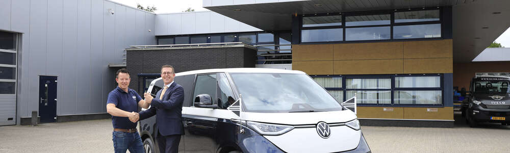 Onze eerste volledig elektrische rouwauto is een feit
